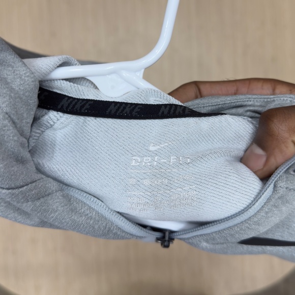 Kids Nike Dri Fit Light Gray Full Zip Hooded Long Sleeve Sweatshirt - size 2T - Picture 5 of 5